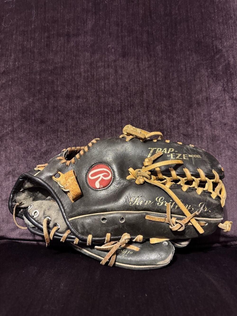 Youth Boy's Rawlings Junior 24 RKG 24 12" TRAP-EZE RHT Infield Baseball Glove